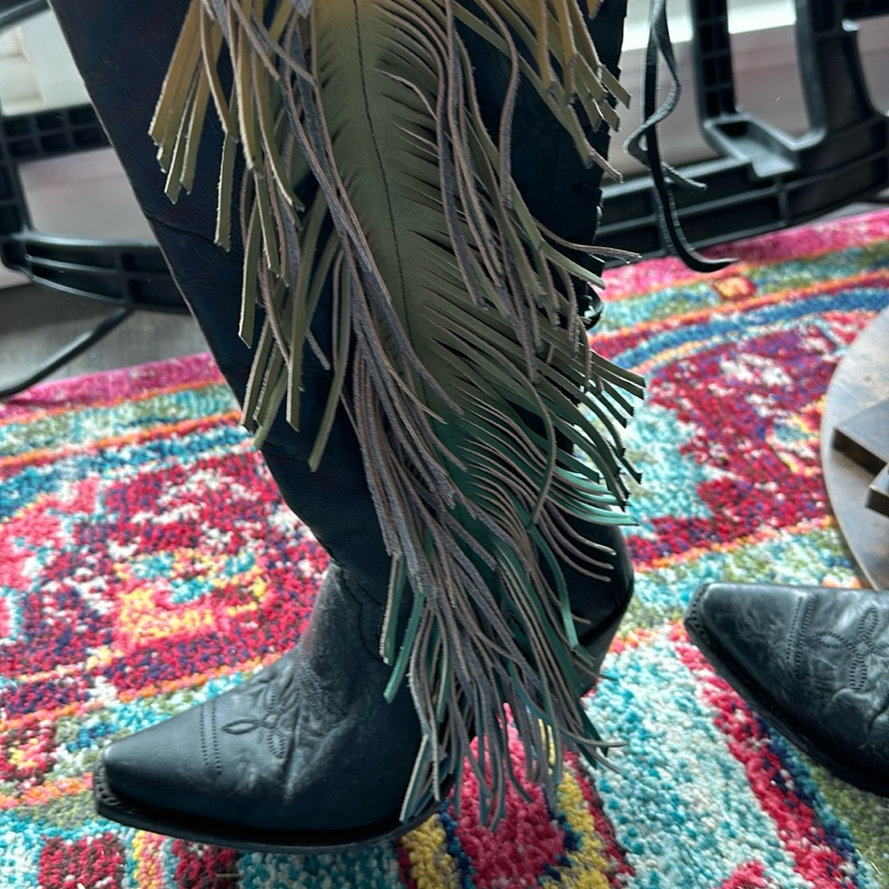 JUNK GYPSY ABOVE THE KNEE SUPER CUTE BOOTS🩵💜🩵